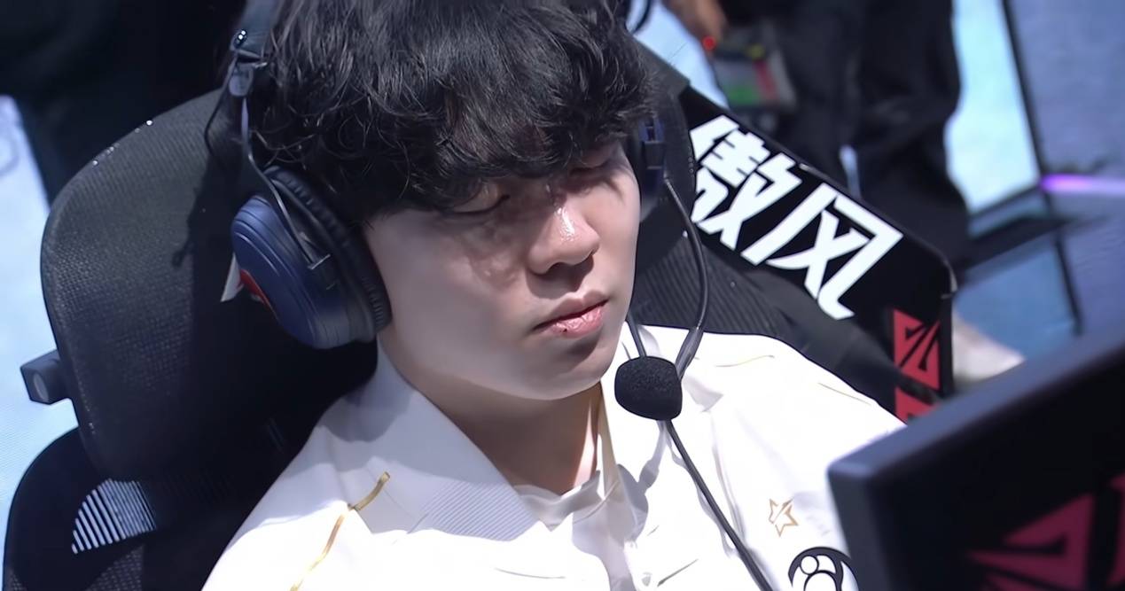 开云体育-Rookie回归赛场，出色防守首场状态亮眼，G2观众沸腾！的简单介绍